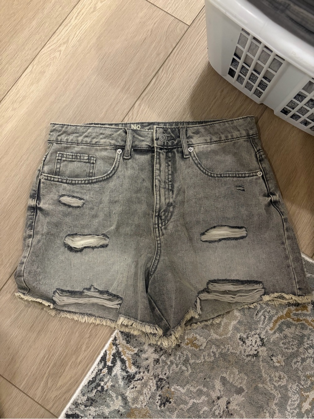 No Boundaries Grey Distressed Denim Shorts